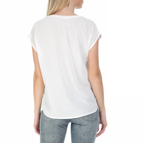 GARCIA JEANS-Γυναικεία κοντομάνικη μπλούζα GARCIA JEANS λευκή με φλοράλ μοτίβο 