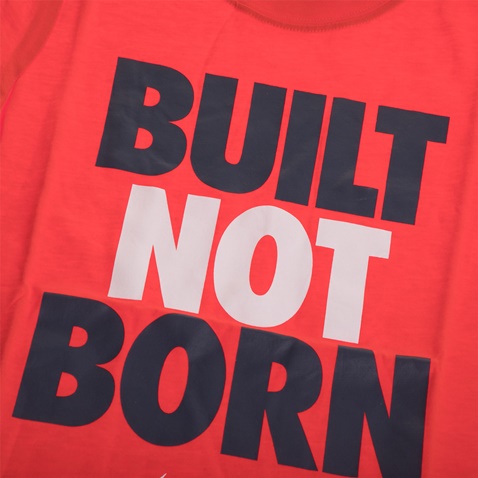 NIKE -Αγορίστικο κοντομάνικο μπλουζάκι NIKE KIDS BUILT NOT BORN κόκκινο