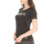 NIKE-Γυναικεία κοντομάνικη μπλούζα NIKE SWOOSH SELFIE μαύρη
