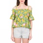 JUICY COUTURE-Γυναικεία off the shoulders μπλούζα BANANA PRINT JUICY COUTURE ροζ