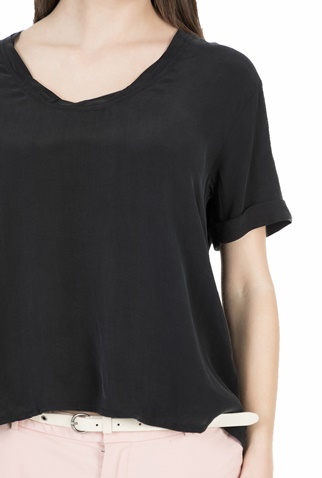 AMERICAN VINTAGE-Γυναικεία κοντομάνικη μπλούζα AMERICAN VINTAGE μαύρη 
