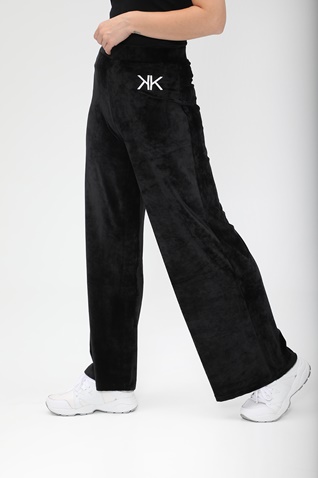KENDALL + KYLIE-Γυναικείο αθλητικό παντελόνι KENDALL + KYLIE ACTIVE VELVET FLARE μαύρο