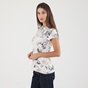 TED BAKER-Γυναικεία μπλούζα TED BAKER 247195 HILMAA CLOVE fitted λευκή floral