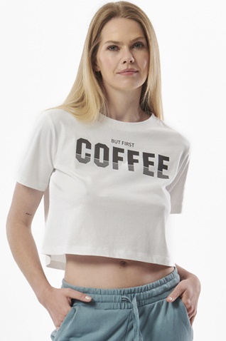 BODY ACTION-Γυναικείο cropped t-shirt BODY ACTION 051325-01 λευκό