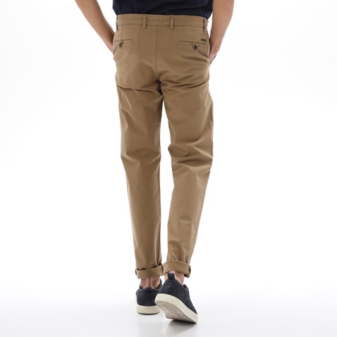 NAVY & GREEN-Ανδρικό chino παντελόνι NAVY & GREEN MODERN FIT καφέ